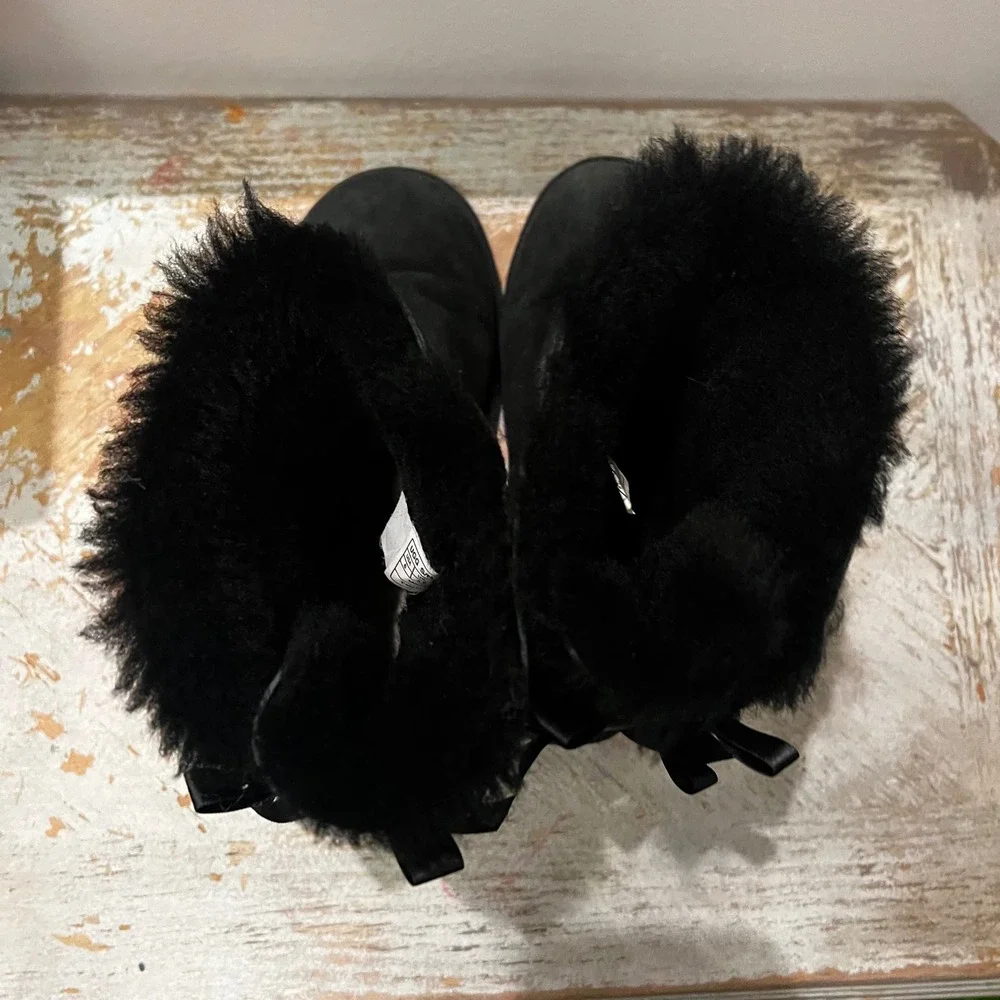 UGG Australia Bailey Bow II Black Suede Shearling Boots 1002954 Womens 6